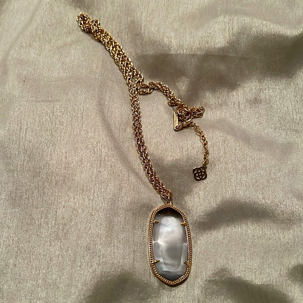 Kendra Scott Smoky Grey Pendant Necklace in gold tone